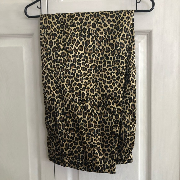 Victoria Secret Satin Pajama Set - Picture 4 of 5